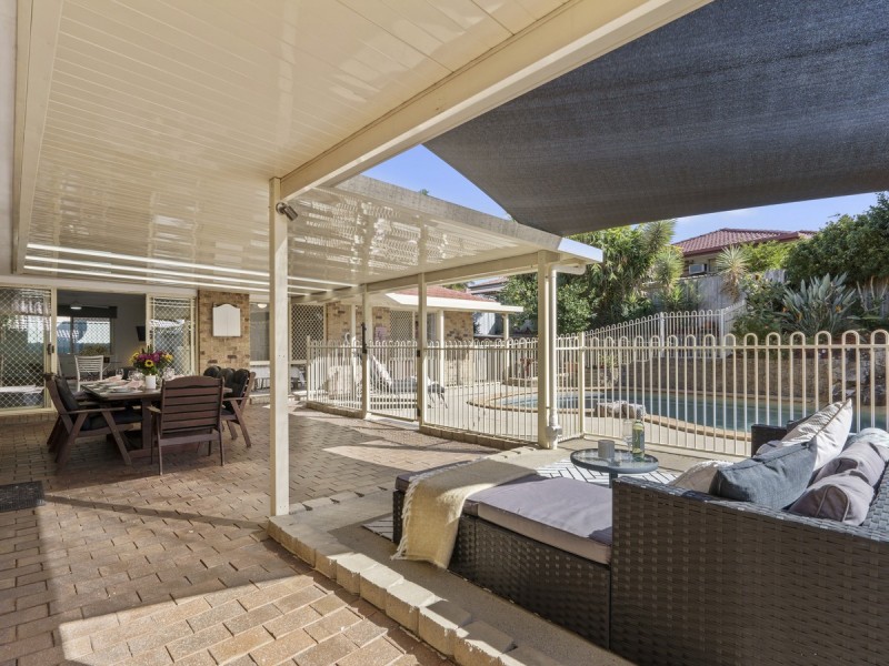 48 Clubhouse Drive, Arundel QLD 4214