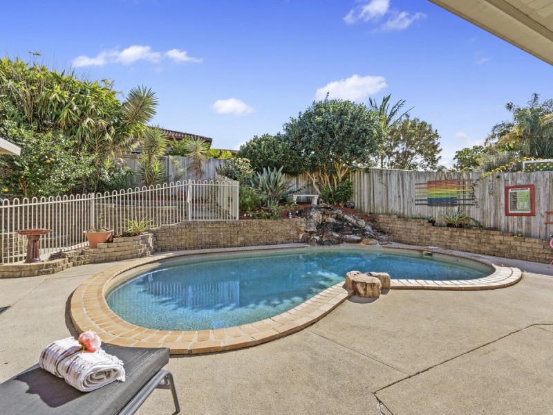 48 Clubhouse Drive, Arundel QLD 4214