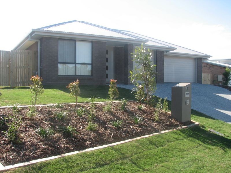 1/19 Bidmead Street, Pimpama QLD 4209