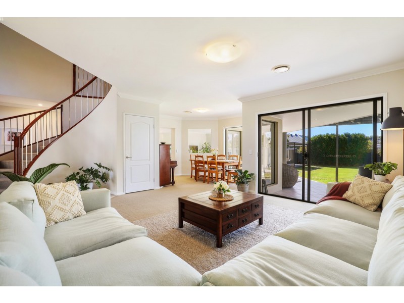 23 Mellum Circuit, Pacific Pines QLD 4211