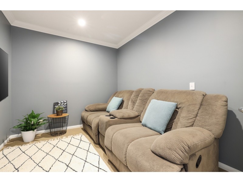 23 Mellum Circuit, Pacific Pines QLD 4211