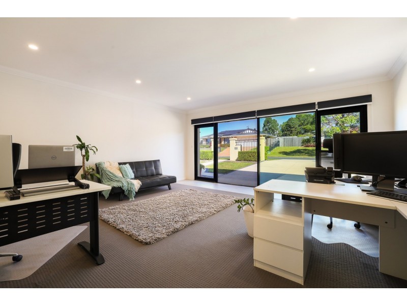 23 Mellum Circuit, Pacific Pines QLD 4211