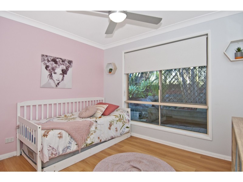 24 Catani Place, Helensvale QLD 4212