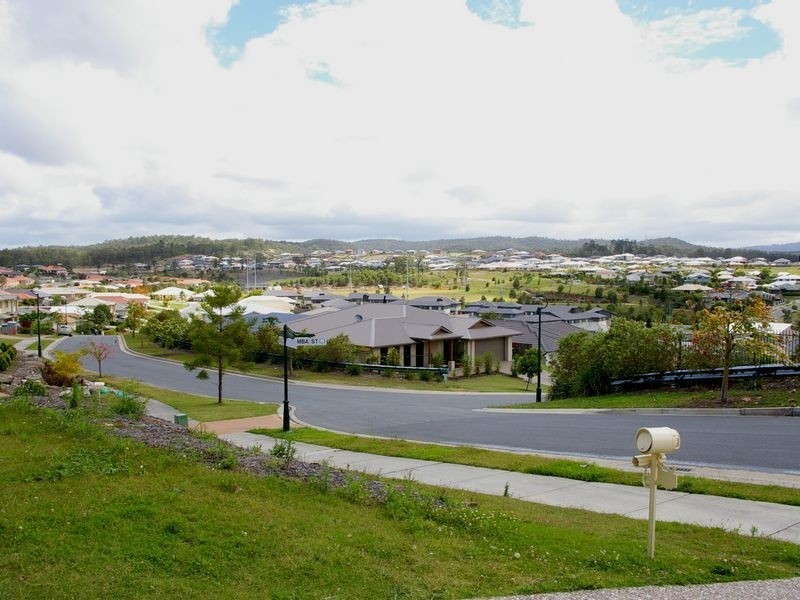 Pacific Pines QLD 4211