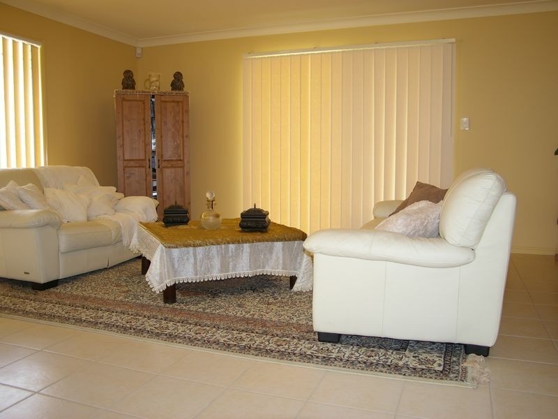 Pacific Pines QLD 4211