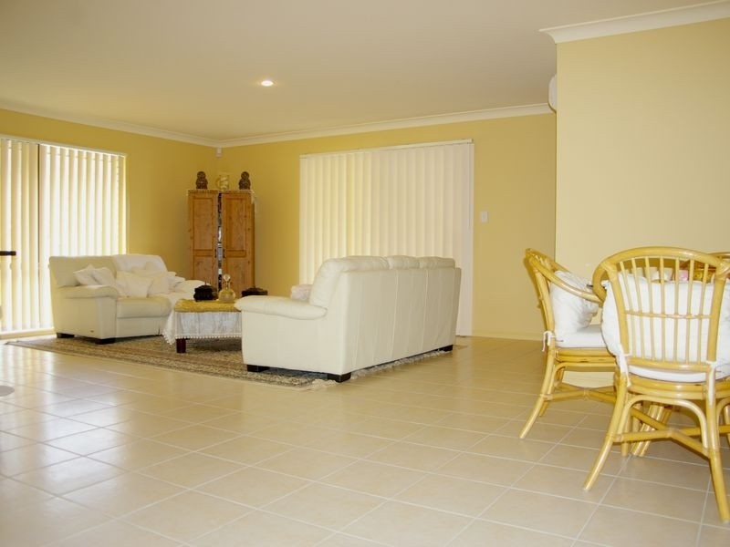 Pacific Pines QLD 4211