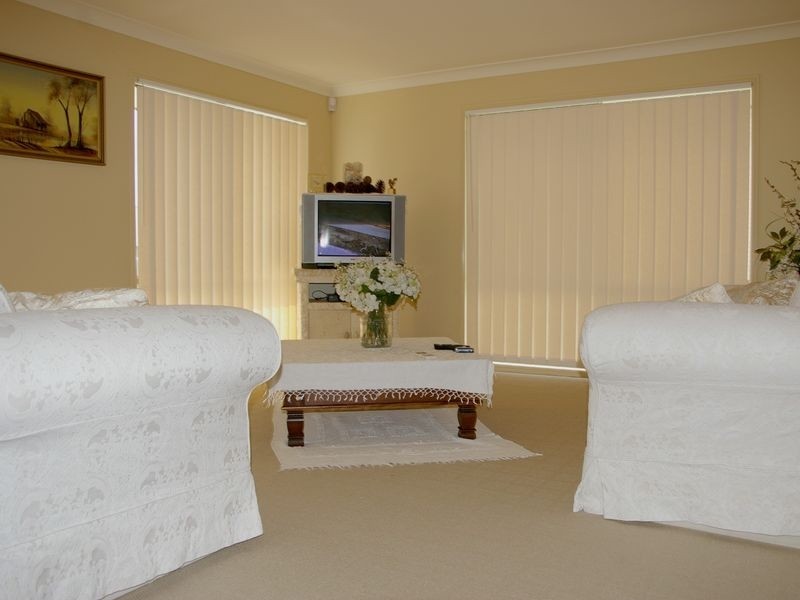 Pacific Pines QLD 4211