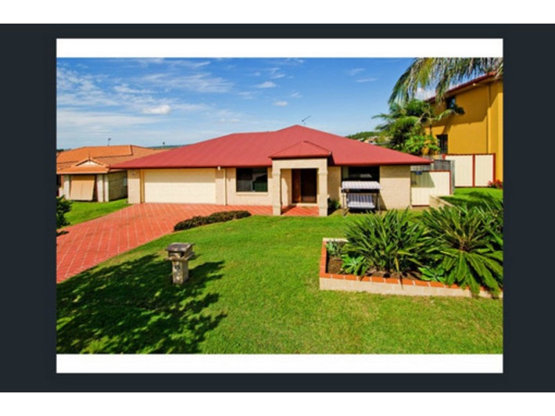 15 Crosby Avenue, Pacific Pines QLD 4211
