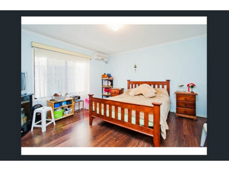 15 Crosby Avenue, Pacific Pines QLD 4211