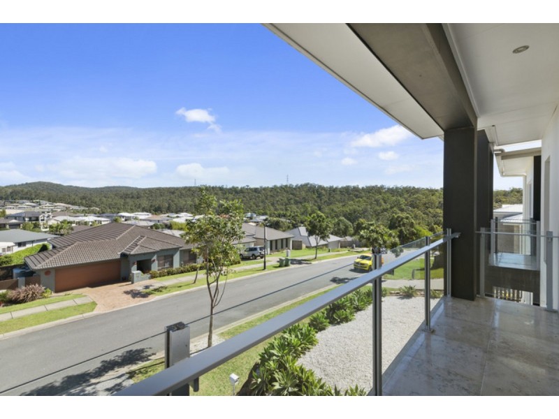 68 Diamantina Circuit, Pacific Pines QLD 4211