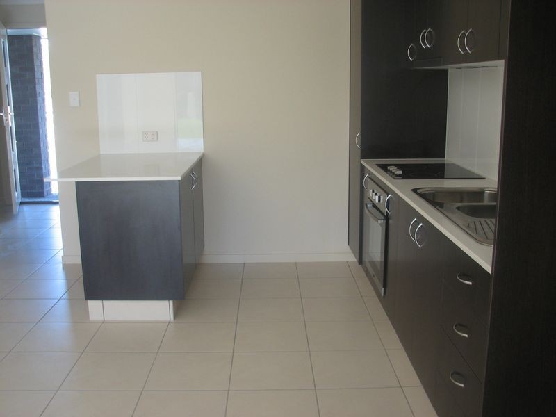 2/19 Bidmead Street, Pimpama QLD 4209