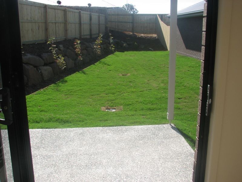 2/19 Bidmead Street, Pimpama QLD 4209