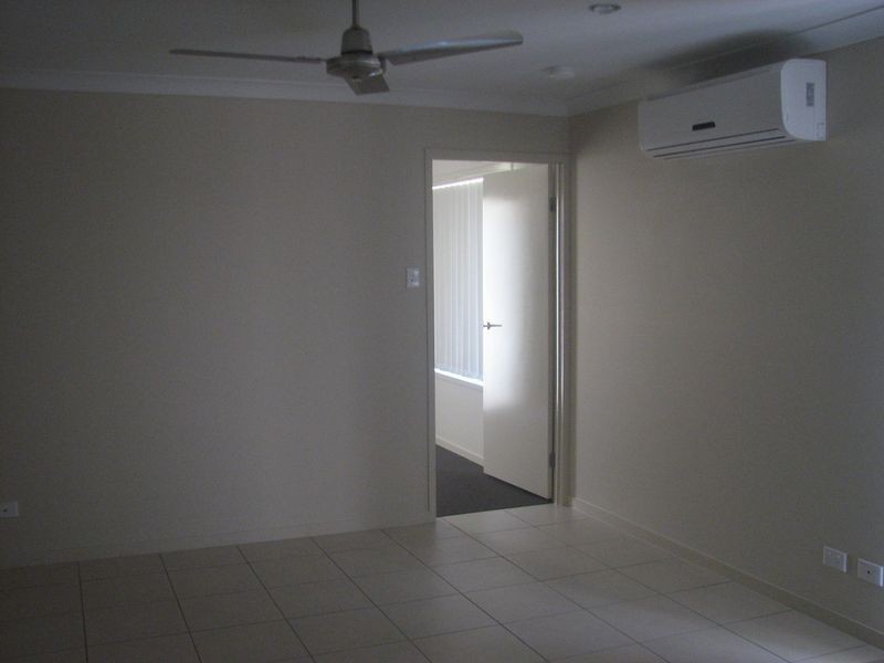 2/19 Bidmead Street, Pimpama QLD 4209