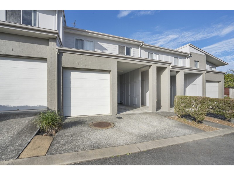 6/2 Toohey Street, Pacific Pines QLD 4211