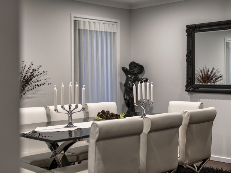 24 McAuley Parade, Pacific Pines QLD 4211