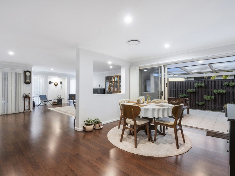 24 McAuley Parade, Pacific Pines QLD 4211