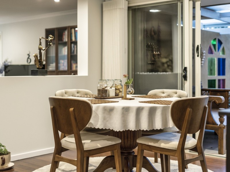 24 McAuley Parade, Pacific Pines QLD 4211