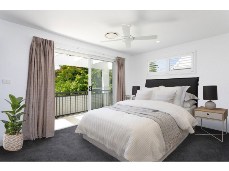 8 Buliti Street, Hope Island QLD 4212