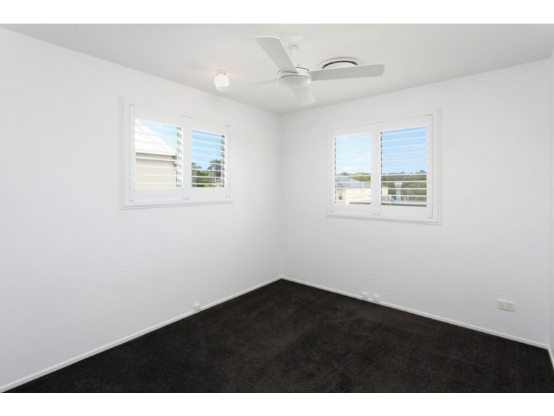 8 Buliti Street, Hope Island QLD 4212