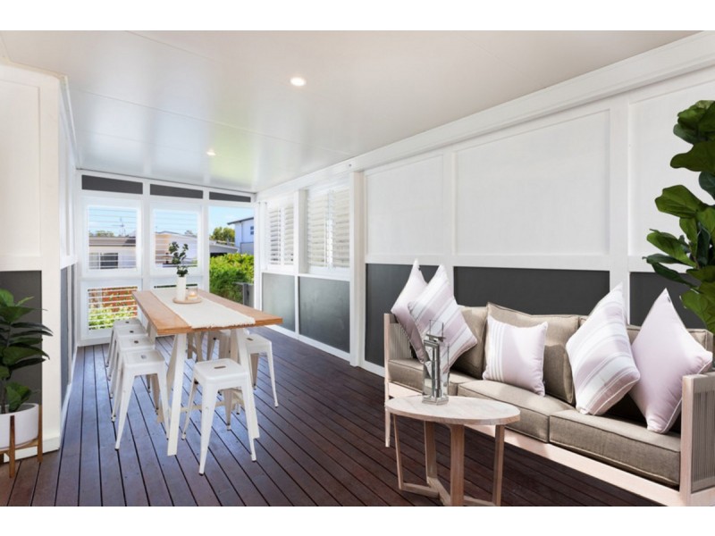 8 Buliti Street, Hope Island QLD 4212