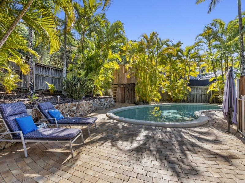 12 Moorea Court, Pacific Pines QLD 4211