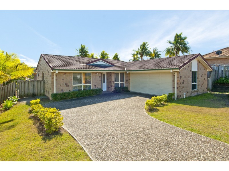 19 Antipodes Close, Pacific Pines QLD 4211
