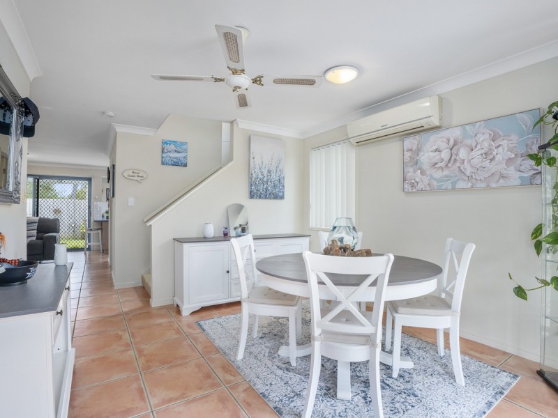 51/2 Studio Drive, Pacific Pines QLD 4211
