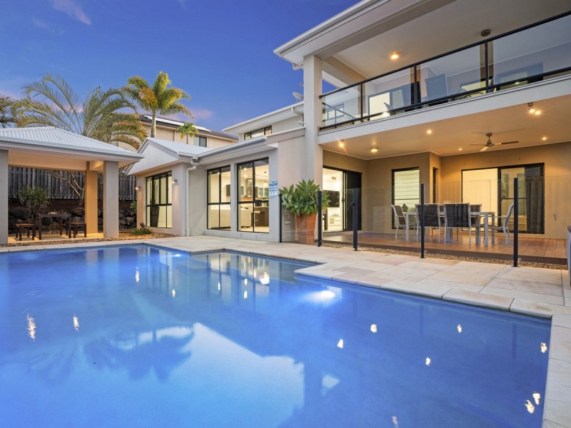 47 Harmsworth Road, Pacific Pines QLD 4211