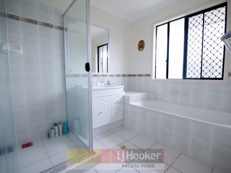 10A Manra Way, Pacific Pines QLD 4211