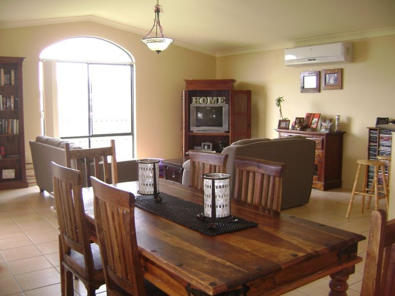 17 Crosby Avenue, Pacific Pines QLD 4211