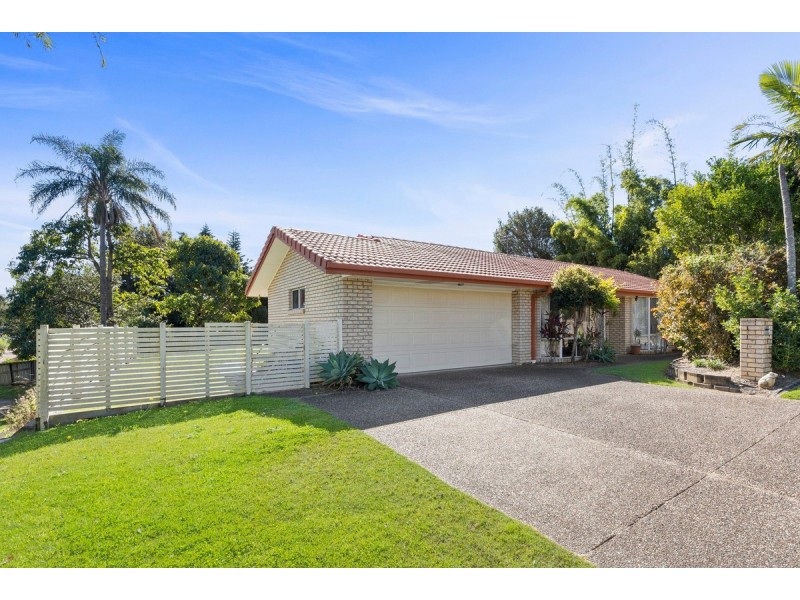 1 Langer Place, Arundel QLD 4214