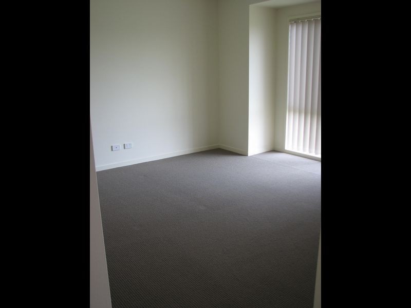 6 Kadie Place, Pacific Pines QLD 4211