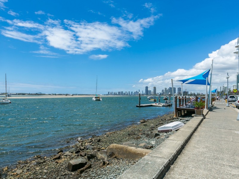 16 Parker Street, Labrador QLD 4215