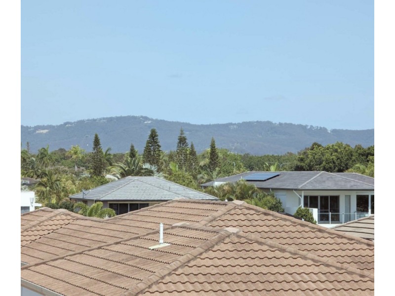 3301/2 Activa Way, Hope Island QLD 4212