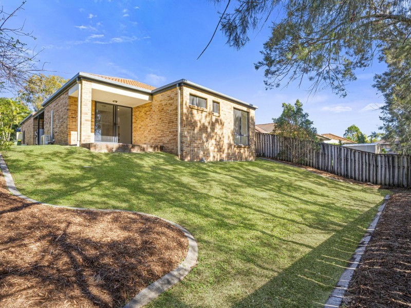 9 Fanning Court, Pacific Pines QLD 4211