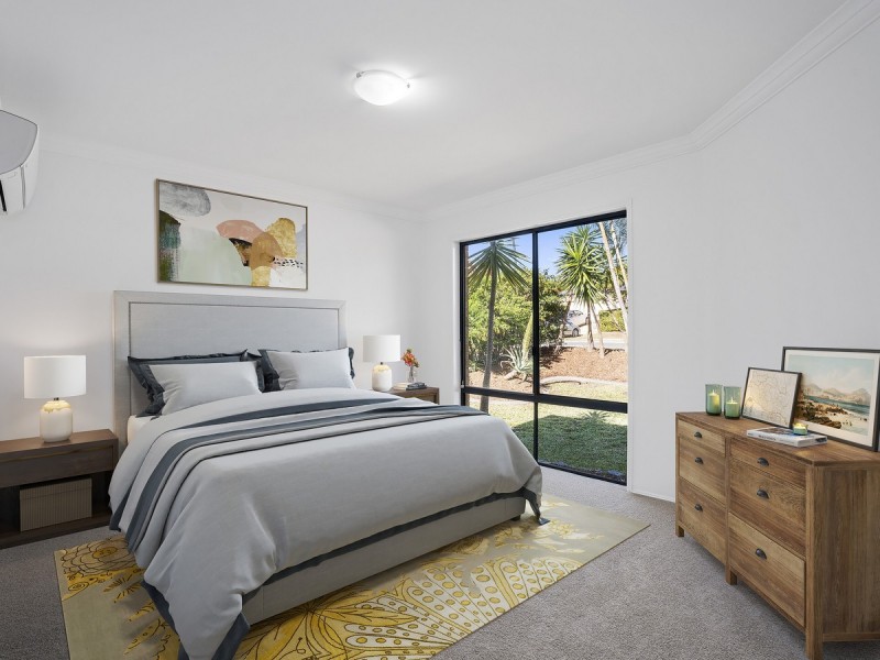 9 Fanning Court, Pacific Pines QLD 4211