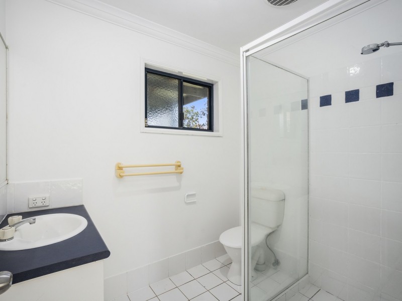 9 Fanning Court, Pacific Pines QLD 4211