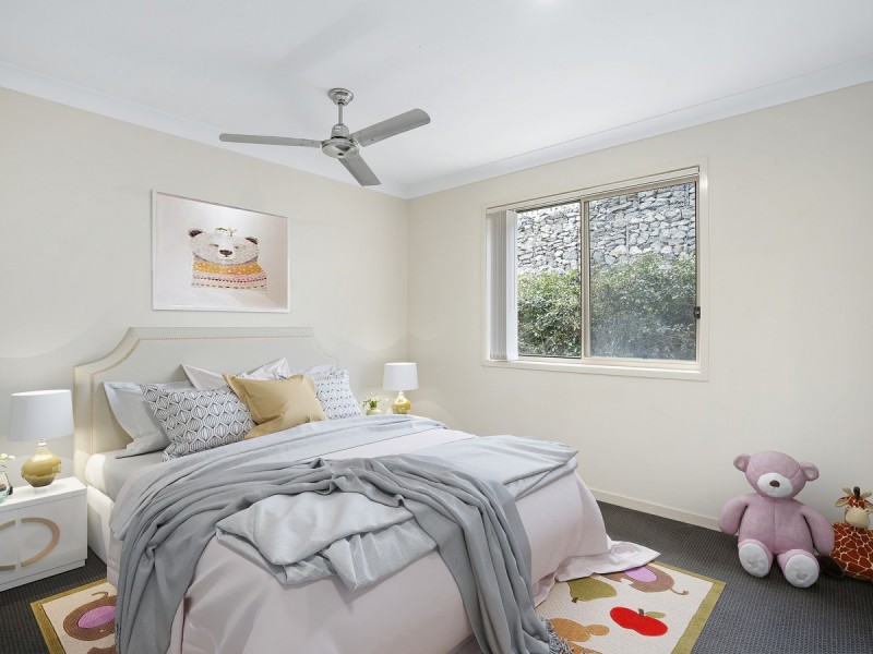 52 Diamantina Circuit, Pacific Pines QLD 4211
