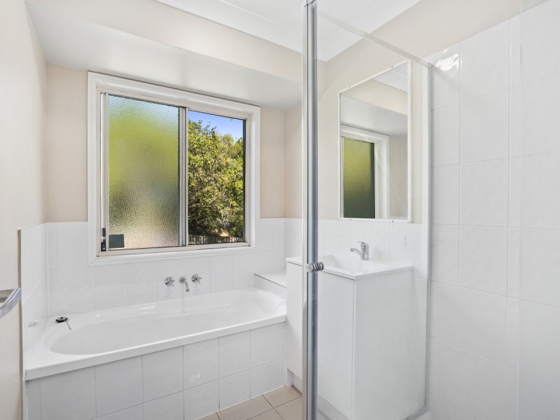 39 Maui Crescent, Oxenford QLD 4210