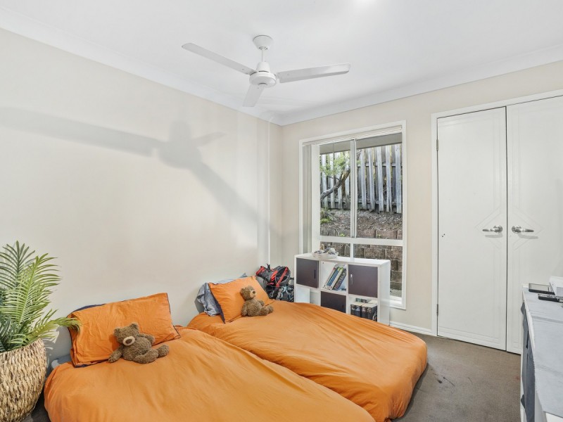 39 Maui Crescent, Oxenford QLD 4210