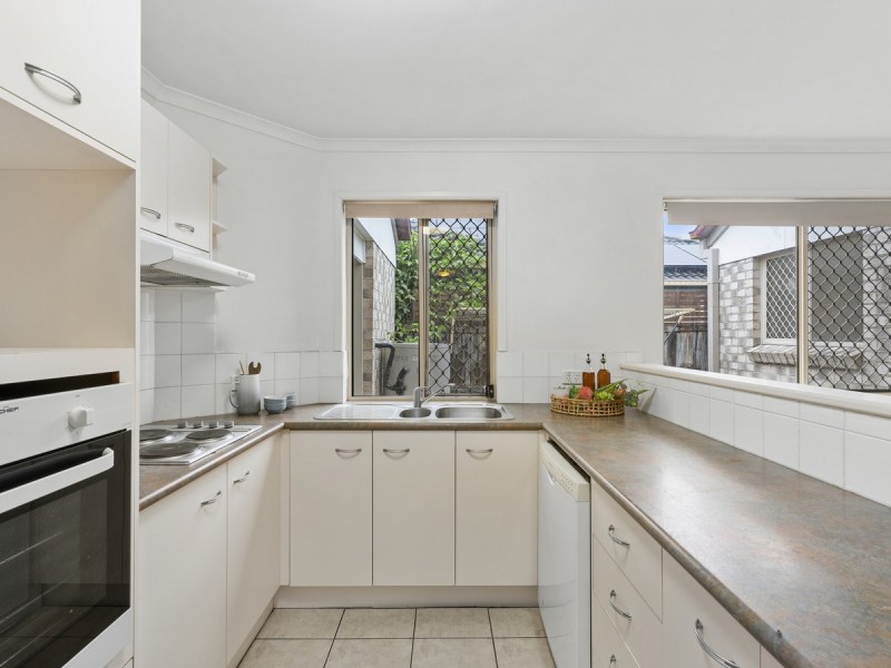 25 Bards Court, Nerang QLD 4211