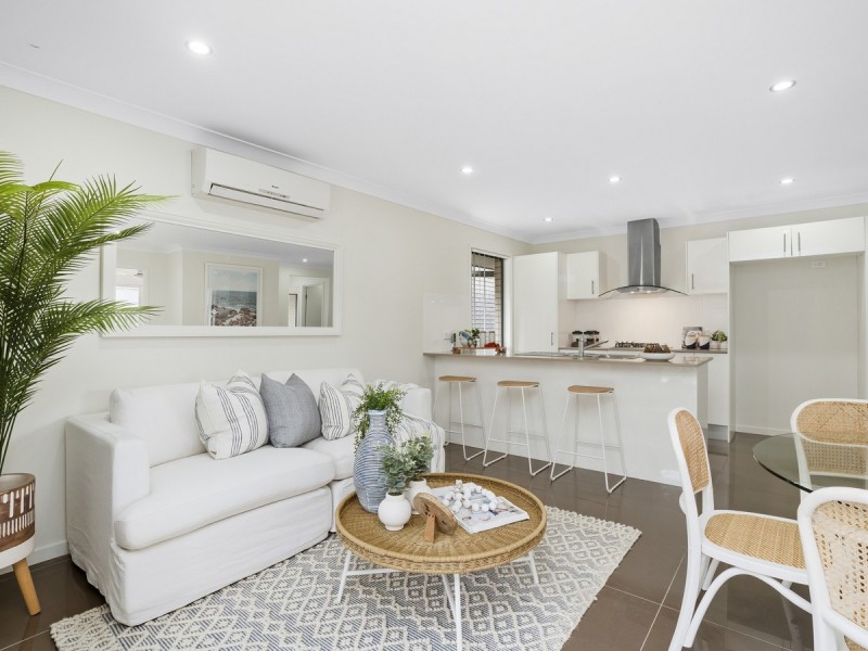 14 Dumaresq Street, Pacific Pines QLD 4211