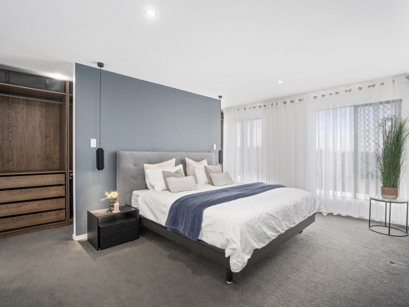 38 Capricorn Drive, Pacific Pines QLD 4211