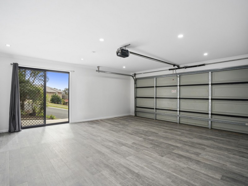 38 Capricorn Drive, Pacific Pines QLD 4211