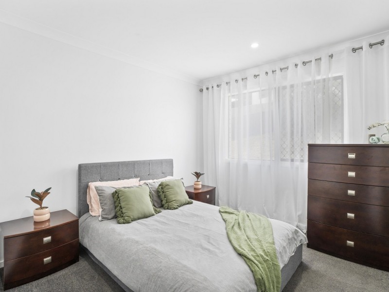 38 Capricorn Drive, Pacific Pines QLD 4211