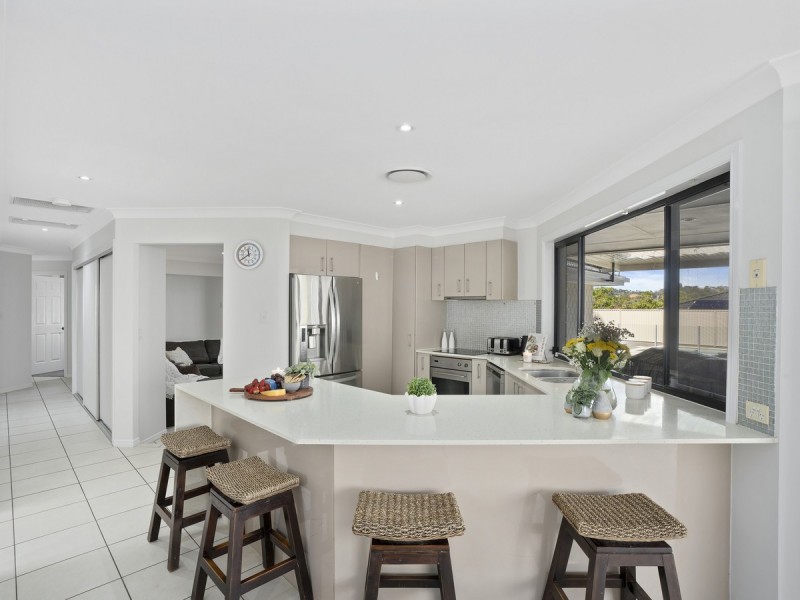 11 Duice Court, Oxenford QLD 4210