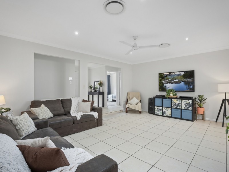 11 Duice Court, Oxenford QLD 4210