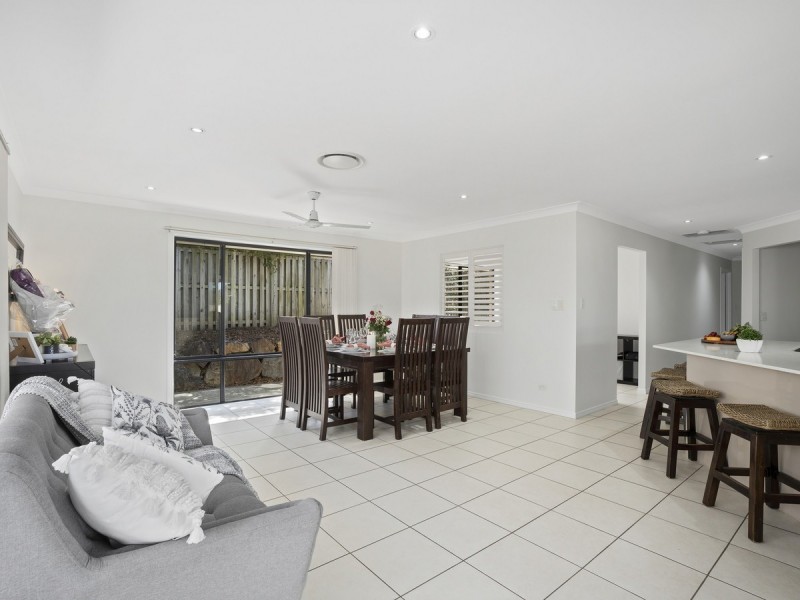 11 Duice Court, Oxenford QLD 4210