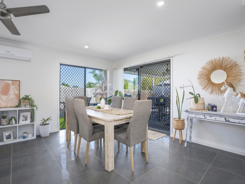 44 Hoop Pine Circuit, Maudsland QLD 4210