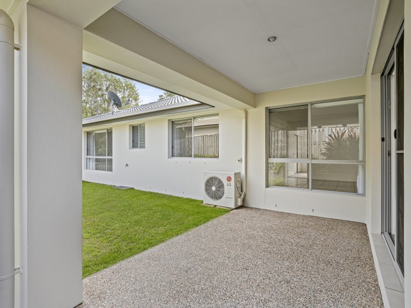 4 Alford Lane, Pacific Pines QLD 4211